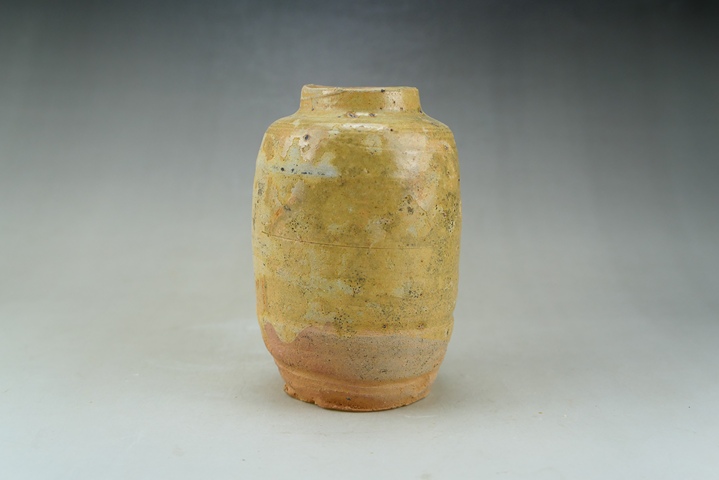 古玩陶瓷越窯青釉瓶真品鑒賞圖