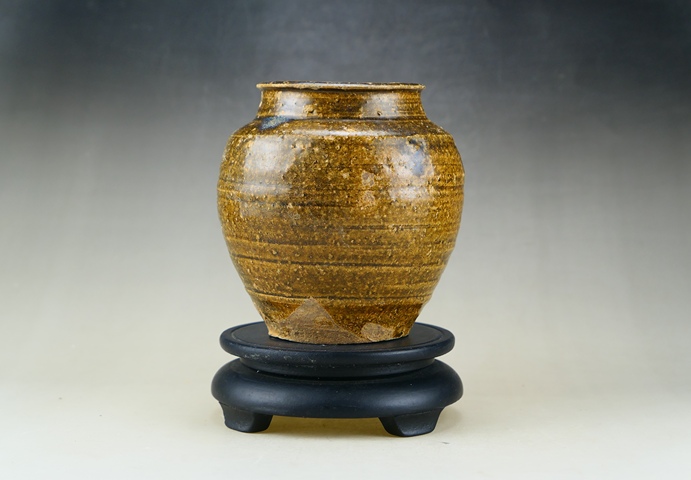 古玩陶瓷洪塘窯黃釉罐真品鑒賞圖