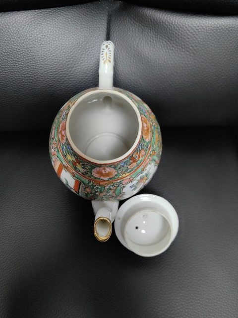 古玩陶瓷廣彩執壺真品鑒賞圖
