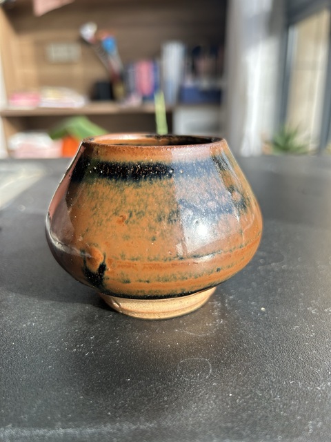 古玩陶瓷耀州窯柿紅釉雞心罐真品鑒賞圖