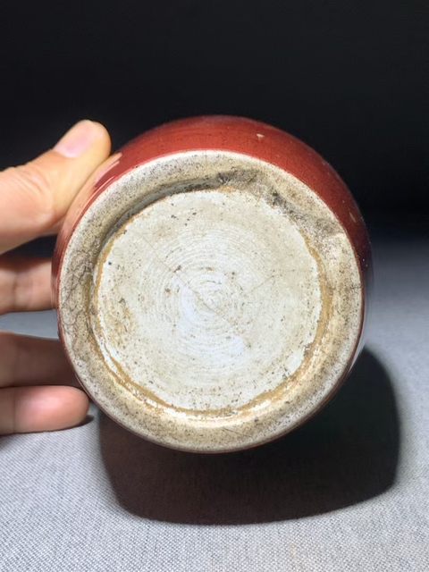 古玩陶瓷清中期道光豇豆紅窯變紅釉賞瓶拍賣(mài)，當(dāng)前價(jià)格3888元