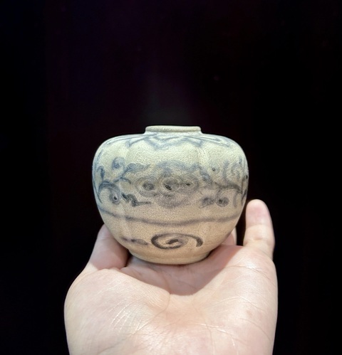 古玩陶瓷明代·青花花卉紋瓜棱水盂 真品鑒賞圖