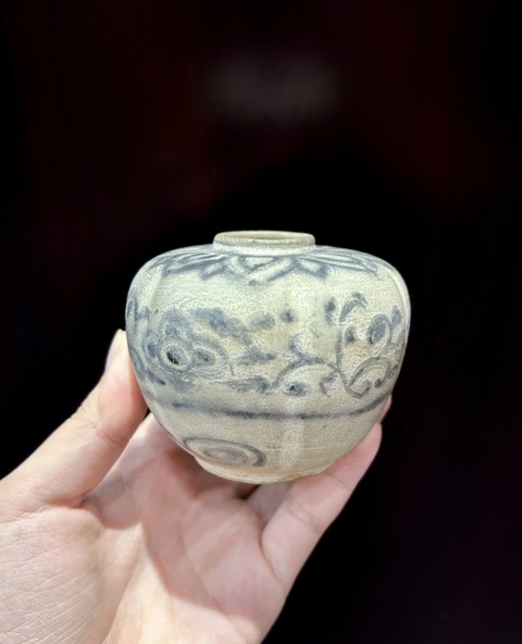 古玩陶瓷明代·青花花卉紋瓜棱水盂 真品鑒賞圖