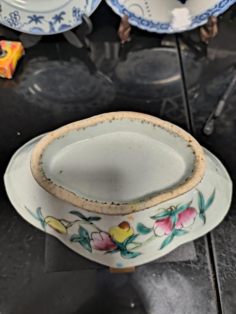 古玩陶瓷晚清粉彩海棠供盤真品鑒賞圖