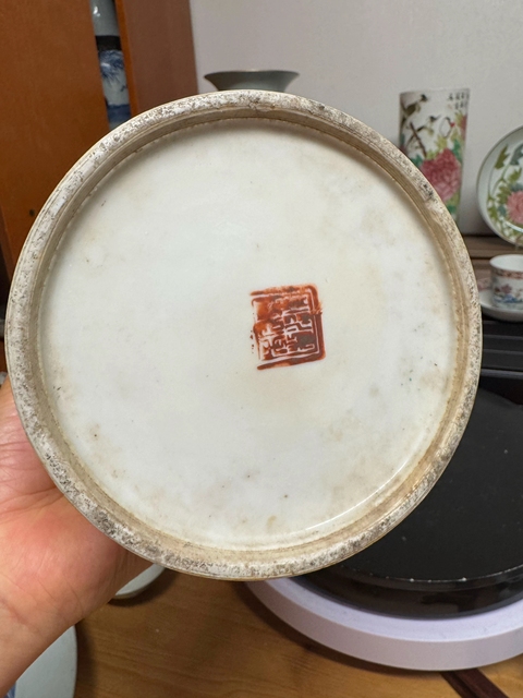 古玩陶瓷粉彩人物帽筒真品鑒賞圖