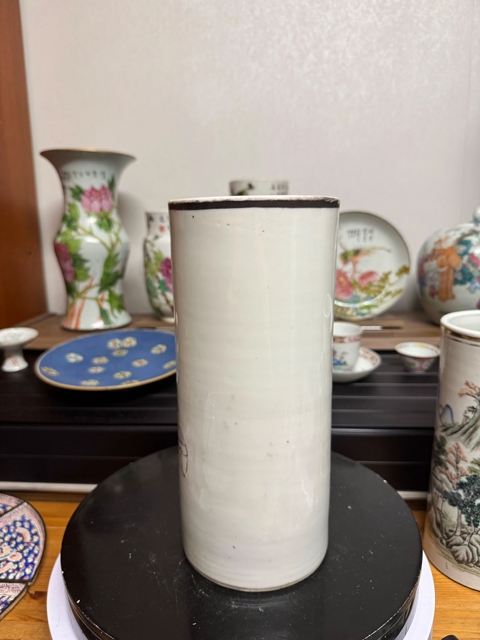 古玩陶瓷粉彩人物帽筒真品鑒賞圖
