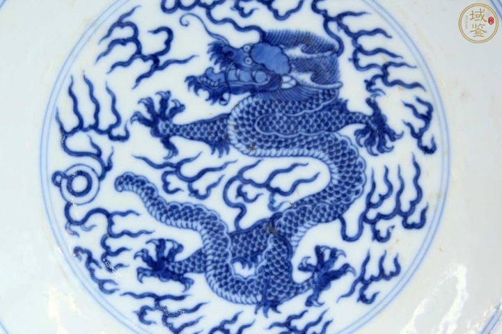 古玩陶瓷青花龍紋盤真品鑒賞圖