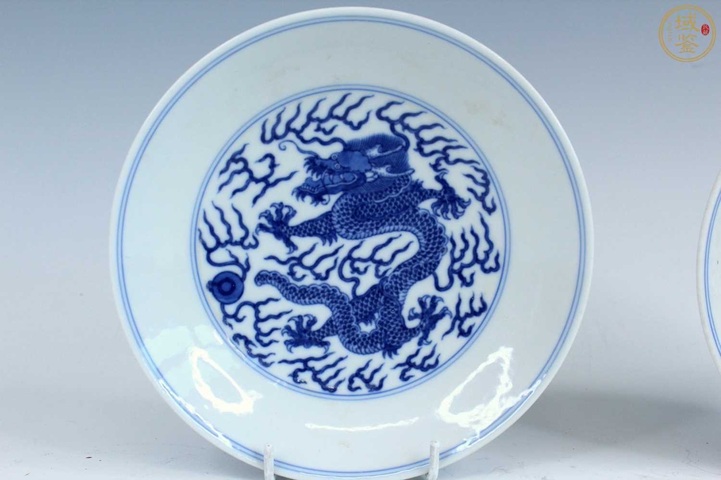 古玩陶瓷青花龍紋盤真品鑒賞圖