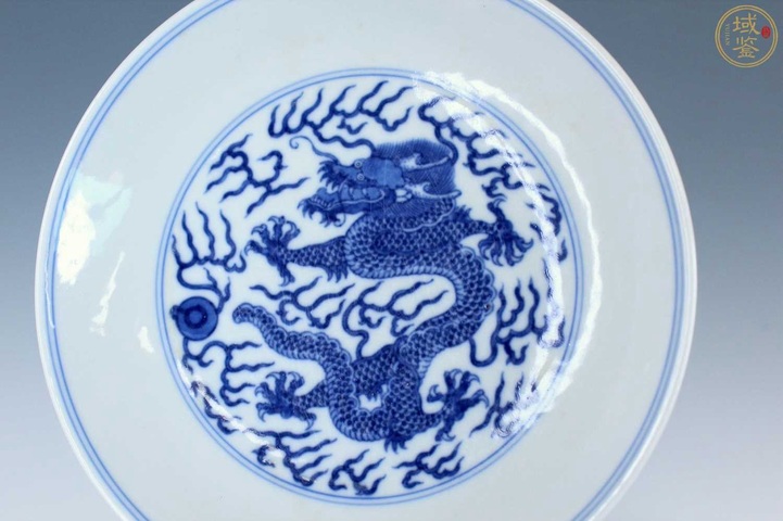 古玩陶瓷青花龍紋盤真品鑒賞圖