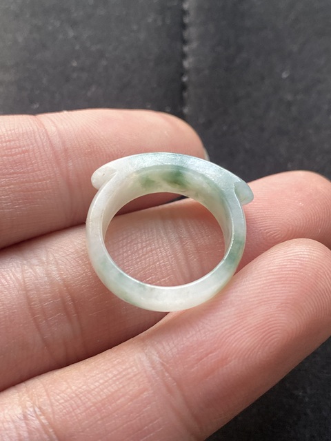 古玩玉器（虧本放漏）清代天然翡翠戒指拍賣，當前價格900元