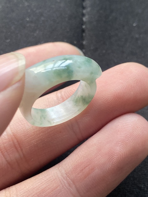 古玩玉器（虧本放漏）清代天然翡翠戒指拍賣，當前價格900元