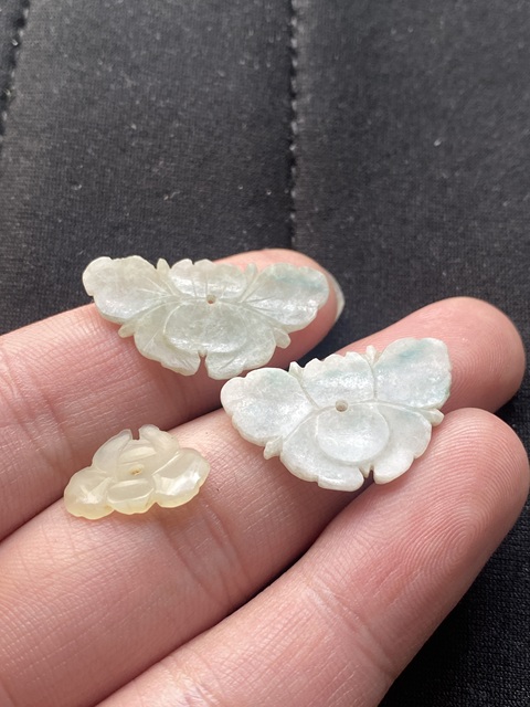 古玩玉器清代翠玉花飾一組拍賣，當前價格500元