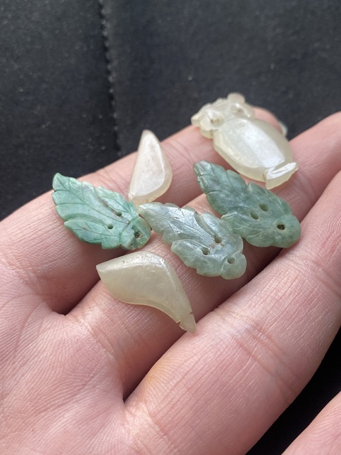 古玩玉器清代和田玉、翡翠帽花拍賣，當前價格100元