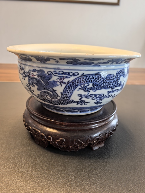 古玩陶瓷晚清青花趕珠五爪龍紋爐拍賣,當前價格2500元