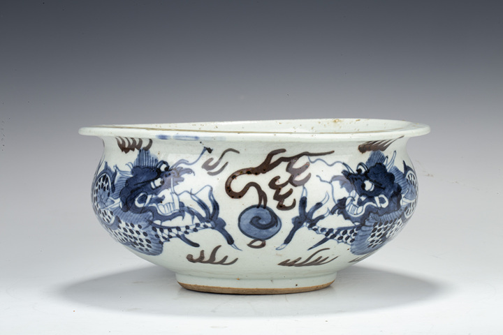 古玩陶瓷清雍乾·青花釉里紅雙龍戲珠紋香爐
真品鑒賞圖