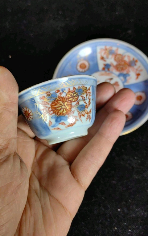 古玩陶瓷康熙青花礬紅描金杯碟拍賣，當(dāng)前價格1800元