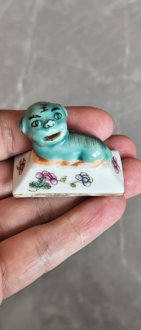古玩陶瓷粉彩人物四方爐拍賣,當前價格3000元