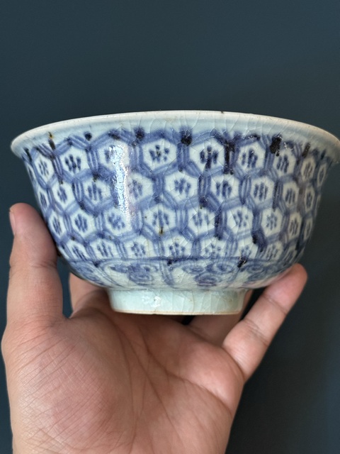 古玩陶瓷明·空白期十字金剛寶杵青花碗拍賣,當前價格1980元