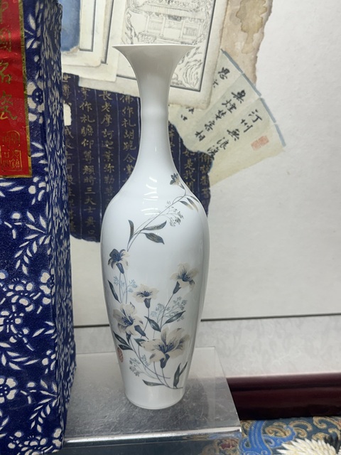 古玩陶瓷60年代精品薄胎花卉蛋殼瓷拍賣,當前價格269元
