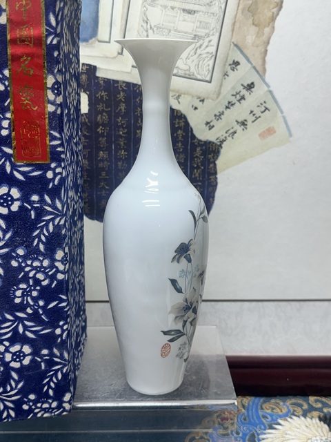 古玩陶瓷60年代精品薄胎花卉蛋殼瓷拍賣,當前價格269元