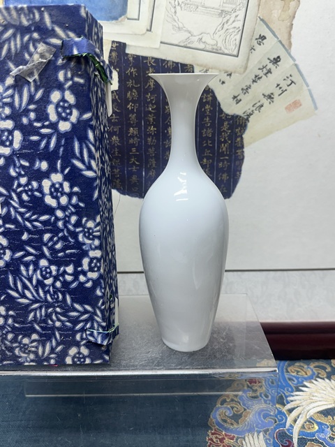 古玩陶瓷70年代精品花卉蛋殼瓷拍賣,當前價格169元