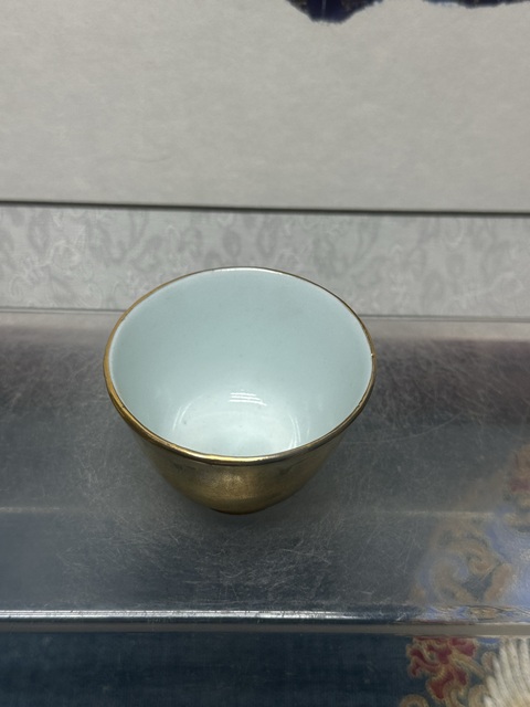 古玩陶瓷民國精品金地杯拍賣,當前價格569元