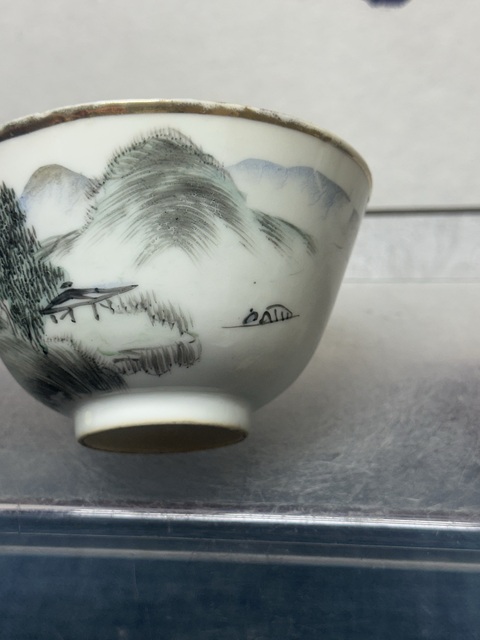 古玩陶瓷民國淺絳彩山水紋杯拍賣，當(dāng)前價(jià)格980元