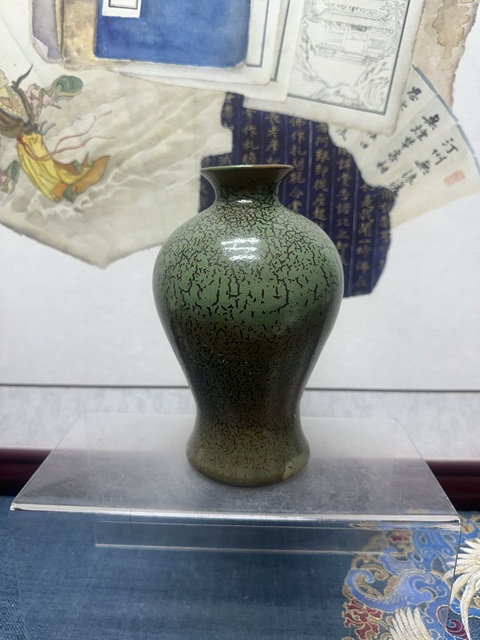 古玩陶瓷567精品綠釉梅瓶拍賣,當前價格98元