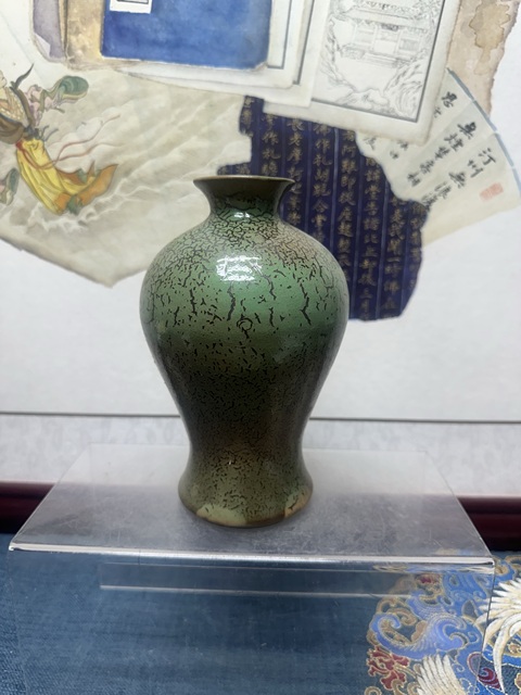 古玩陶瓷567精品綠釉梅瓶拍賣,當前價格98元