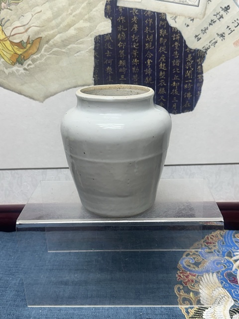 古玩陶瓷明晚期甜白釉釉罐 高白 挺拔拍賣,當前價格1260元