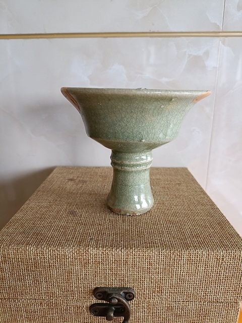 古玩陶瓷元代精品龍泉青瓷高足杯拍賣,當前價格598元