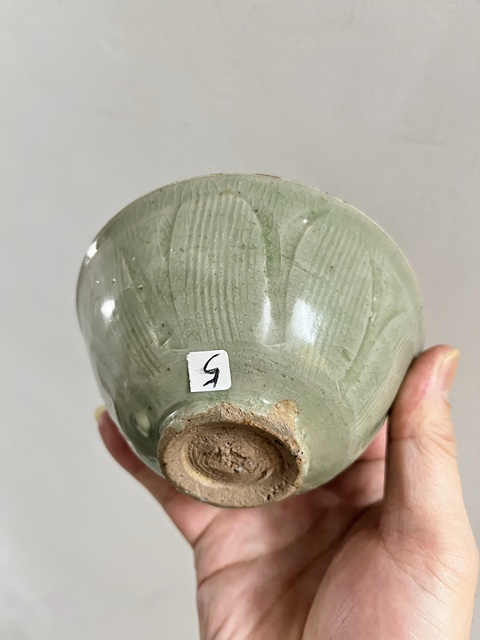 古玩陶瓷宋,龍泉窯茶盞拍賣,當前價格2888元