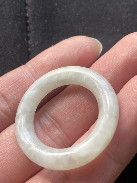 古玩玉器（一口價）清代天然翡翠雕“素紋環”1拍賣，當前價格200元