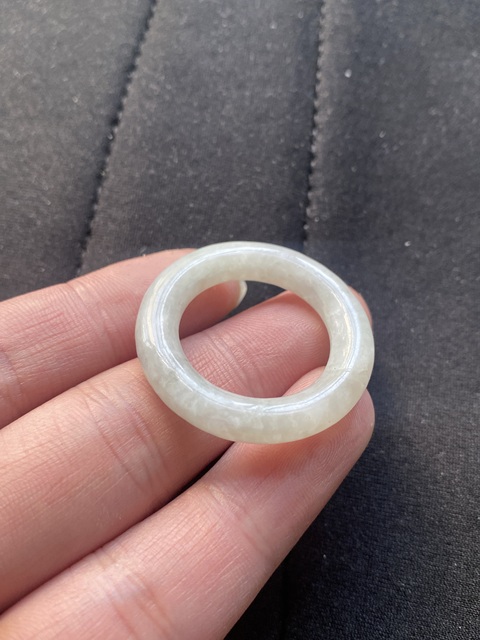 古玩玉器（一口價）清代天然翡翠雕“素紋環”1拍賣，當前價格200元