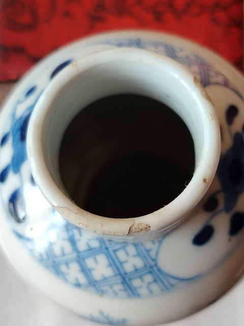 古玩陶瓷青花市井人物雞腿瓶拍賣，當前價格1200元
