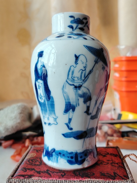 古玩陶瓷青花市井人物雞腿瓶拍賣，當前價格1200元