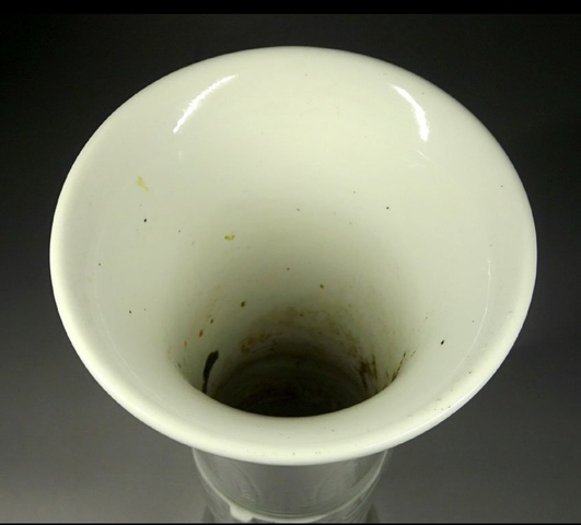 古玩陶瓷德化窯花觚拍賣,當前價格2600元
