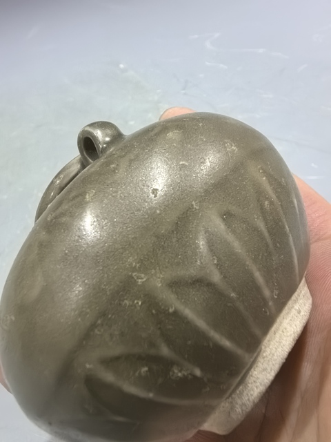 古玩陶瓷龍泉青瓷印花水盂真品鑒賞圖