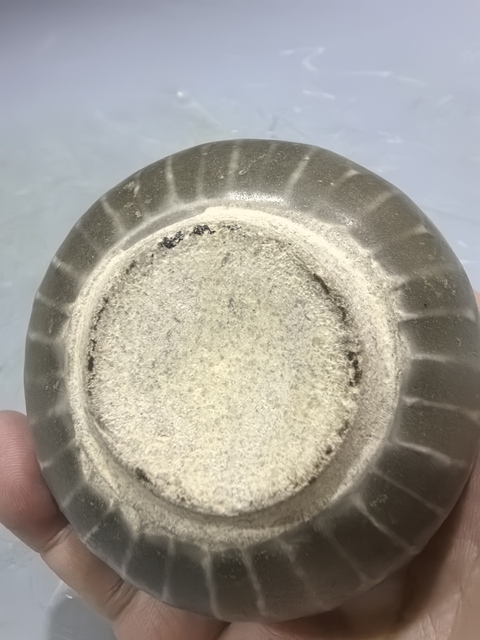 古玩陶瓷龍泉青瓷印花水盂真品鑒賞圖