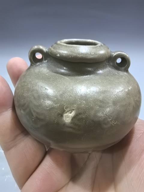 古玩陶瓷龍泉青瓷印花水盂真品鑒賞圖