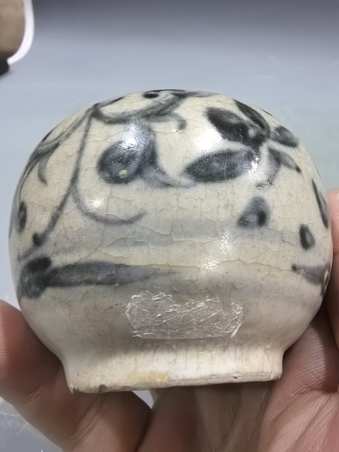 古玩陶瓷青花纏枝花卉紋水盂真品鑒賞圖