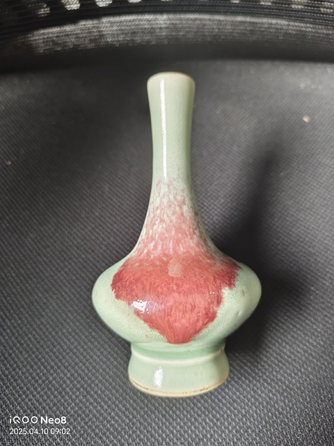 古玩陶瓷青釉紅斑荸薺瓶真品鑒賞圖