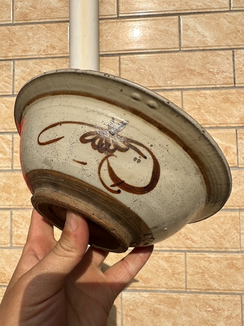 古玩陶瓷明代，白釉褐彩花卉紋碗拍賣，當前價格1600元