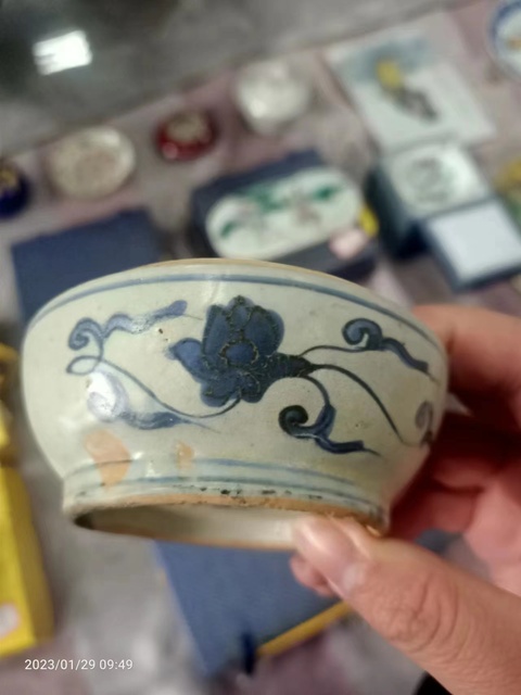 古玩陶瓷鳳紋蓋盒真品鑒賞圖