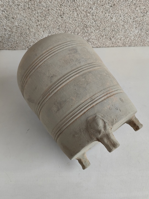 古玩陶瓷灰陶弦紋谷倉拍賣,當前價格1500元
