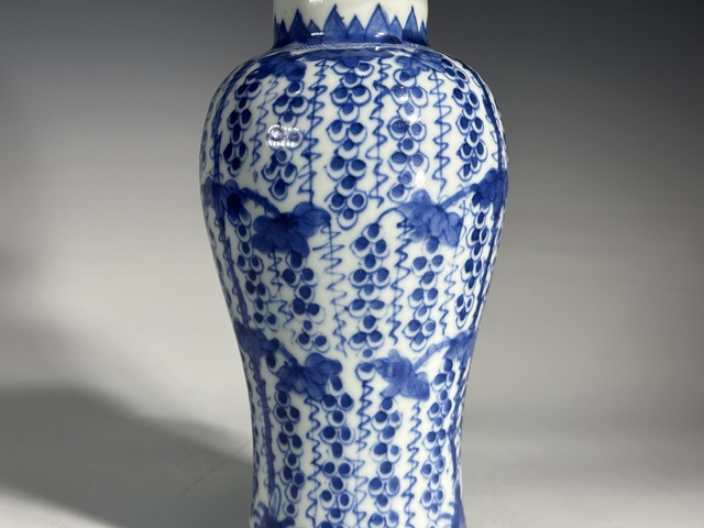 古玩陶瓷瓶真品鑒賞圖