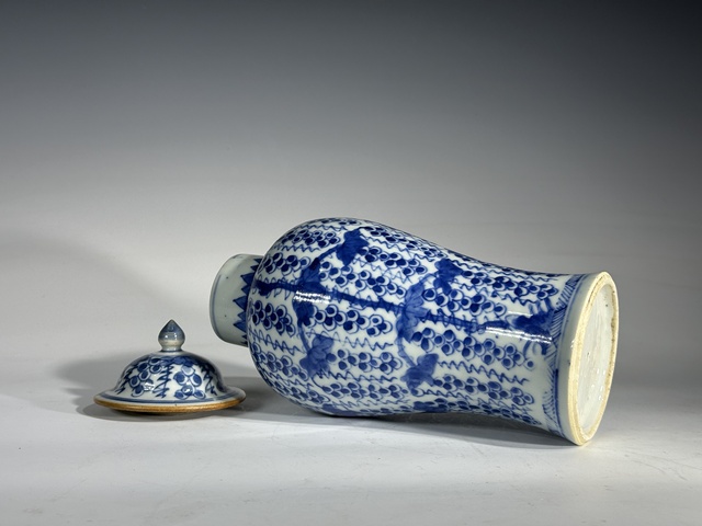 古玩陶瓷瓶真品鑒賞圖