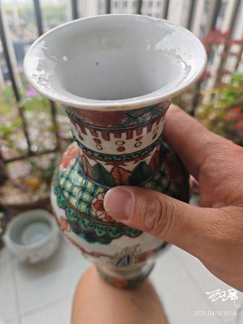 古玩陶瓷晚清五彩觀音瓶拍賣(mài)，當(dāng)前價(jià)格1688元