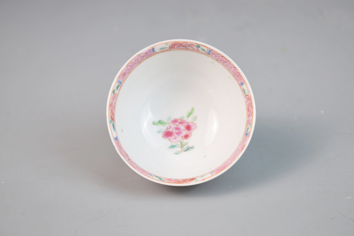 古玩陶瓷雍正·粉彩花鳥紋杯真品鑒賞圖