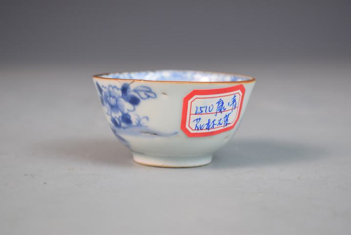 古玩陶瓷花鳥紋杯碟真品鑒賞圖